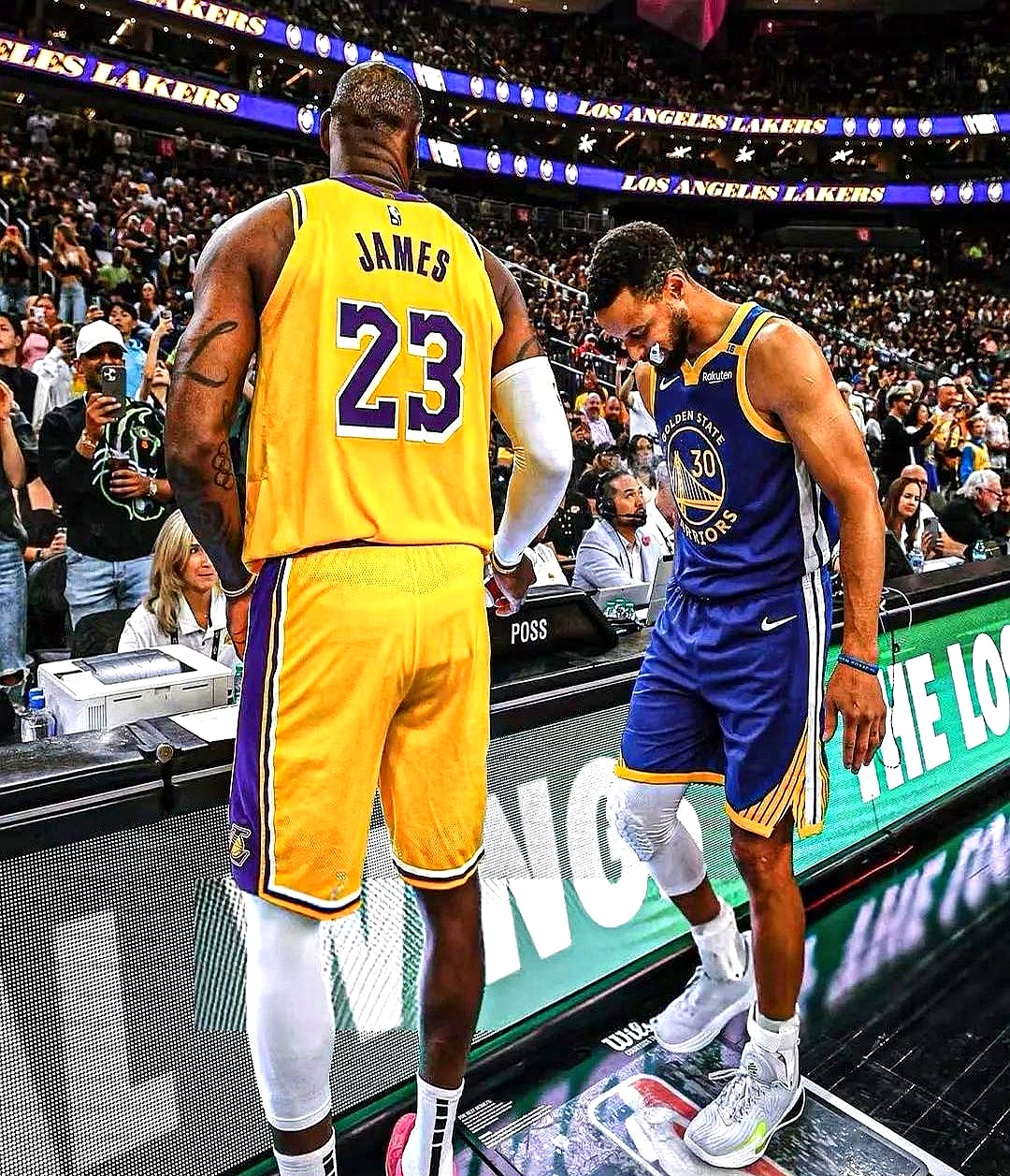 勇士绝地反击湖人B队，布克关键制胜